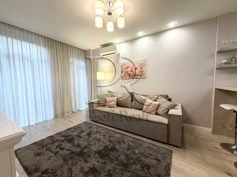 квартира за адресою Регенераторна вул., 4 к13