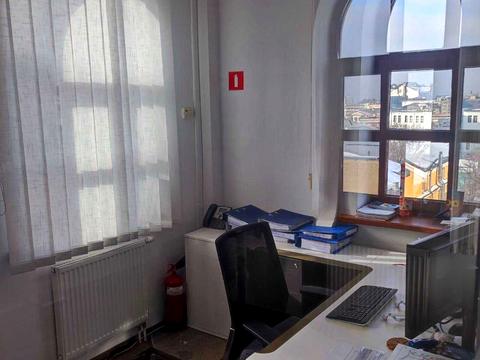 комерційна за адресою Петра Сагайдачного вул., 35