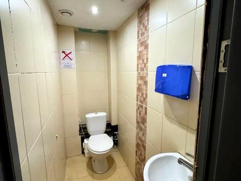 комерційна за адресою Костянтинівська вул., 54