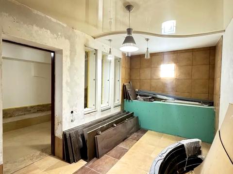 комерційна за адресою Костянтинівська вул., 54