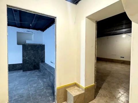 комерційна за адресою Костянтинівська вул., 54