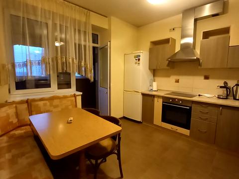квартира по адресу Миколы Бажана просп., 14