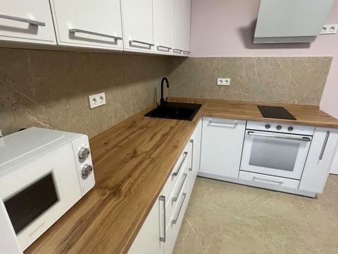 квартира за адресою Ревуцького вул., 40-Б