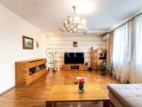 будинок за адресою с. Клузів, Квіткова, 10