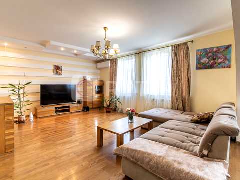 будинок за адресою с. Клузів, Квіткова, 10