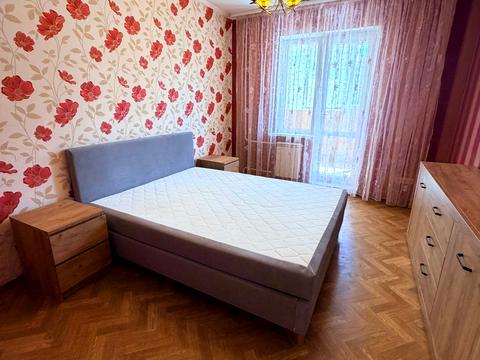 квартира за адресою Анни Ахматової вул., 14-Б