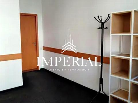 коммерческая по адресу Ивана Мазепы ул. (Січневого Повстання), 3