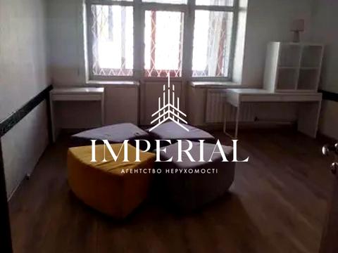 коммерческая по адресу Ивана Мазепы ул. (Січневого Повстання), 3