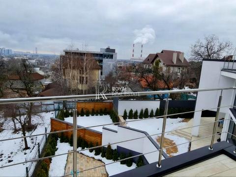 комерційна за адресою Київ, Миколи Соловцова вул., (Будинок)