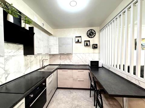 квартира по адресу Салютная ул., (Будинок 02301-02303)