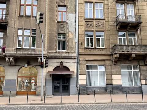комерційна за адресою Львів, Князя Романа вул. (), 34