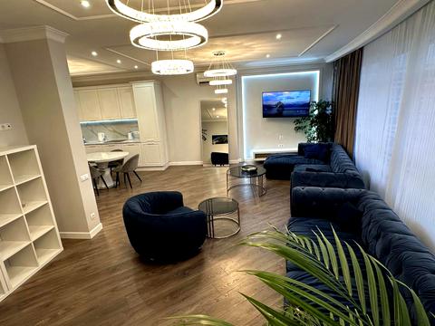 квартира по адресу Кловский спуск, 7a