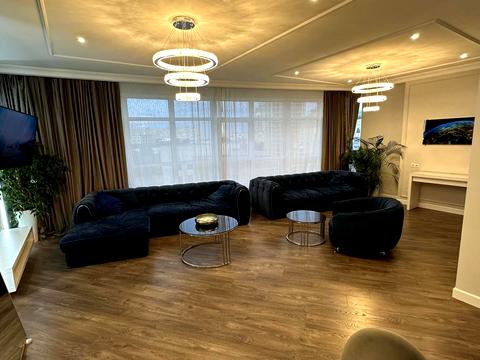 квартира по адресу Кловский спуск, 7a