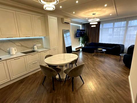 квартира по адресу Кловский спуск, 7a