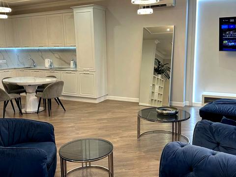 квартира по адресу Кловский спуск, 7a
