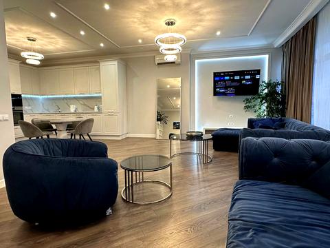 квартира по адресу Кловский спуск, 7a