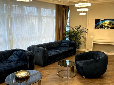 квартира по адресу Кловский спуск, 7a