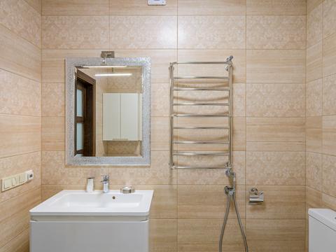 квартира за адресою Анни Ахматової вул., 22