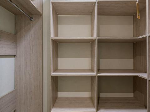 квартира за адресою Анни Ахматової вул., 22