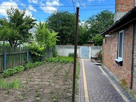 будинок за адресою Євгена Патона вул. (Сергія Лазо)