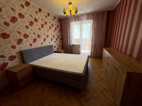 квартира за адресою Анни Ахматової вул., 14-Б