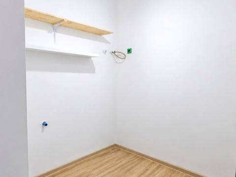 комерційна за адресою Антоновича вул. (Горького), 125