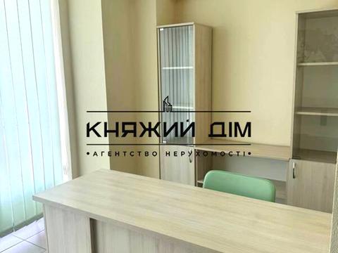комерційна за адресою Олександра Мишуги вул., 10