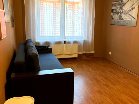 квартира за адресою Софії Русової вул., 1