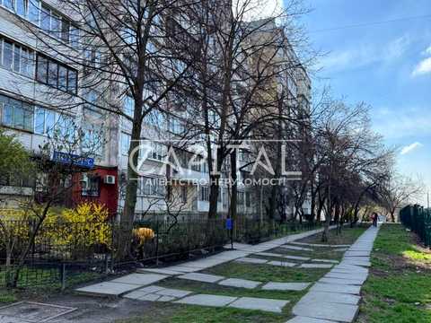 коммерческая по адресу Чернобыльская ул., 18