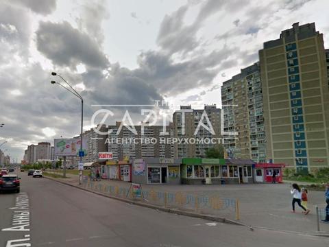 ділянка за адресою Ахматової Анни, 12