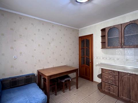 квартира за адресою Дарницький бульв., 8