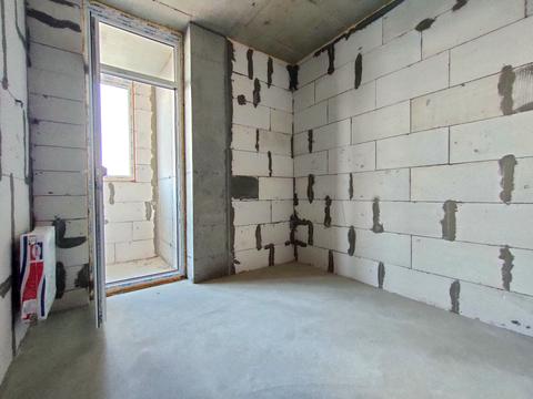 1871588911037053
