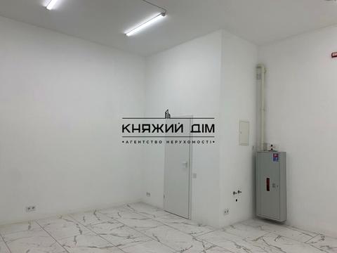 комерційна за адресою Михайла Максимовича вул. (Онуфрія Трутенка), 28-К