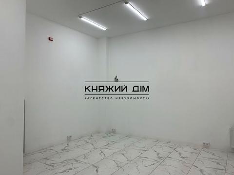 комерційна за адресою Михайла Максимовича вул. (Онуфрія Трутенка), 28-К