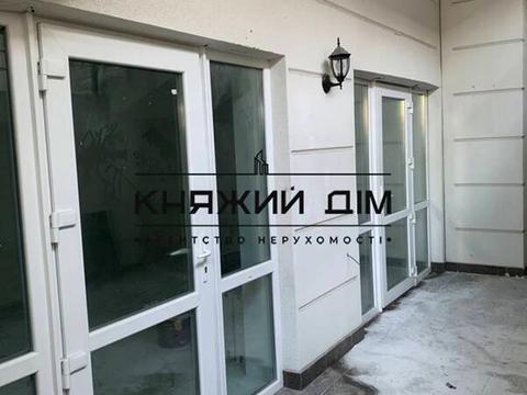 комерційна за адресою Михайла Максимовича вул. (Онуфрія Трутенка), 28-К