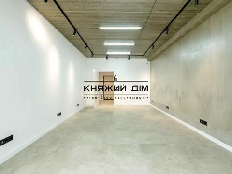 комерційна за адресою Михайла Максимовича вул. (Онуфрія Трутенка), 26-Б