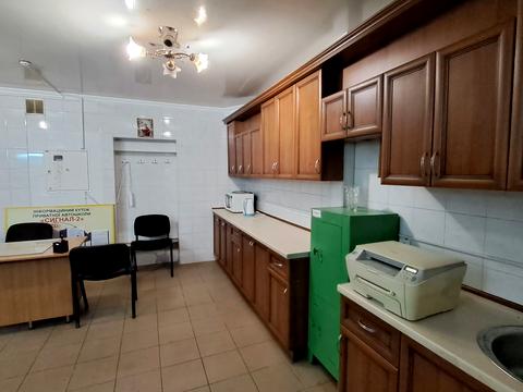 комерційна за адресою Федора Полєтаєва вул., 12