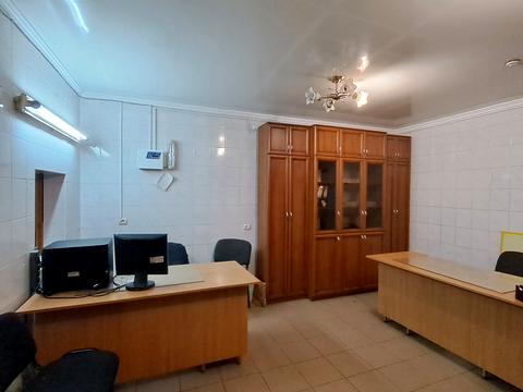 комерційна за адресою Федора Полєтаєва вул., 12