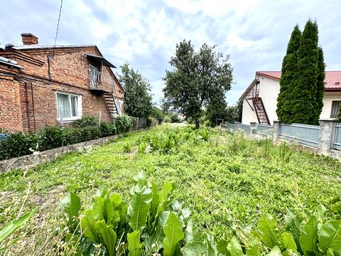 ділянка за адресою с. Муроване, Львівська, 77