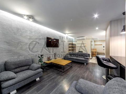 квартира за адресою Анни Ахматової вул., 30