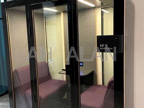 комерційна за адресою Марка Безручка вул., 18