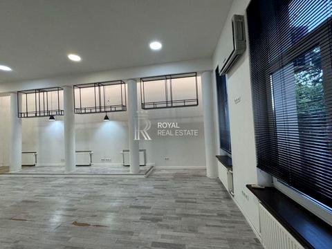 комерційна за адресою Редутна вул., 58