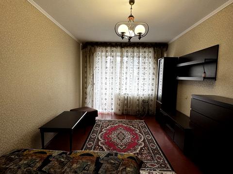 квартира за адресою Академіка Грушевського вул., 42