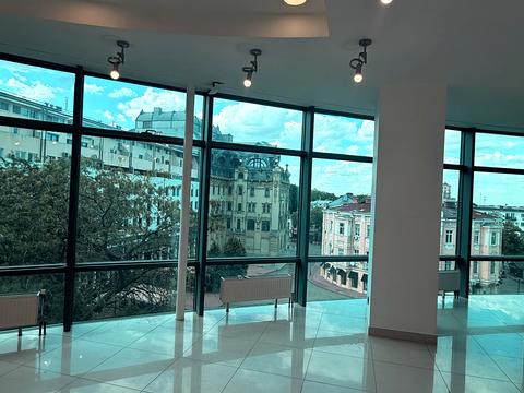 комерційна за адресою Грецька пл., 3/4