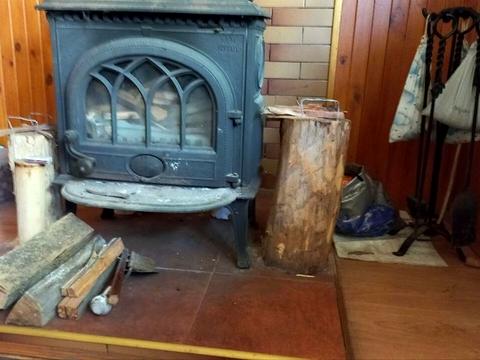 будинок за адресою с. Пухівка, Зарічна