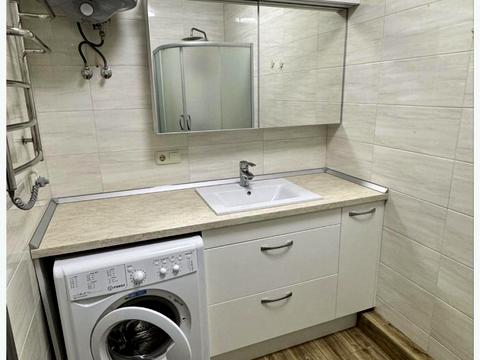 квартира за адресою Академіка Сахарова вул., 34