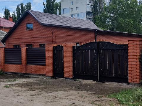 дом по адресу 11 Лінія ул., 38