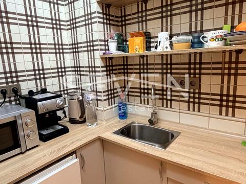 комерційна за адресою Михайла Грушевського вул., 28/2