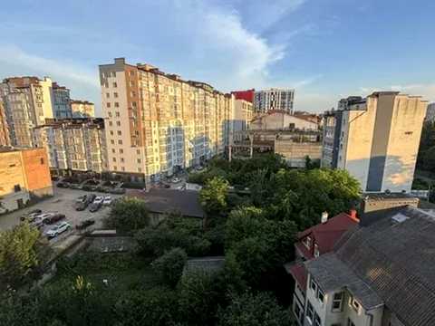 квартира за адресою Євгена Коновальця вул., 23