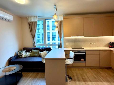 квартира по адресу Салютная ул., (Будинок 02301-02303)